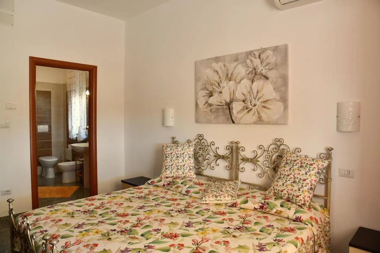 Il Sole Guesthouse Porto Torres 2*,